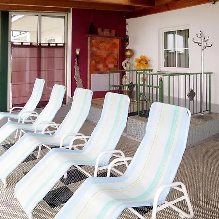 Baierweg Sleeps 8 Pool Wifi