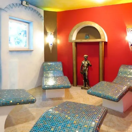 Apartment Baierweg Sleeps 8 Pool Wifi *